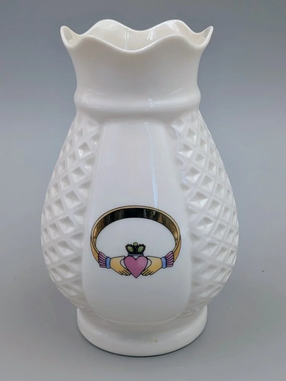 Vintage Donegal Parian China Ivory Claddagh Miniature Vase -  Made in Ireland